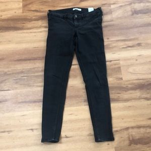 Hollister black skinny jeans